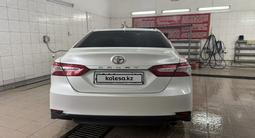 Toyota Camry 2020 года за 14 500 000 тг. в Павлодар – фото 4