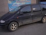 Volkswagen Sharan 1998 года за 1 700 000 тг. в Алматы – фото 2