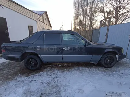 Mercedes-Benz E 300 1992 года за 1 300 000 тг. в Жезказган – фото 11