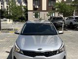 Kia Rio 2021 года за 6 700 000 тг. в Атырау