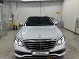 Mercedes-Benz E 400 2018 года за 18 900 000 тг. в Караганда – фото 2