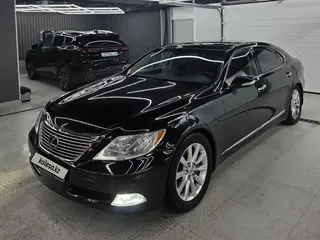 Lexus LS 460