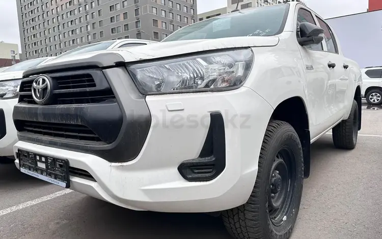 Toyota Hilux Standart 2023 года за 22 000 000 тг. в Астана