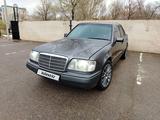 Mercedes-Benz E 220 1994 года за 2 400 000 тг. в Байконыр – фото 4