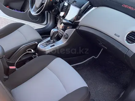 Chevrolet Cruze 2014 года за 3 400 000 тг. в Астана – фото 3