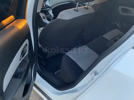 Chevrolet Cruze 2014 года за 3 400 000 тг. в Астана – фото 9
