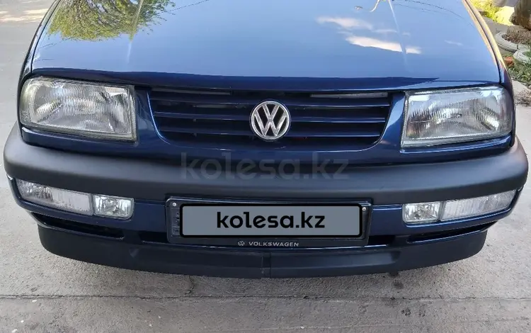 Volkswagen Vento 1993 года за 1 500 000 тг. в Шымкент