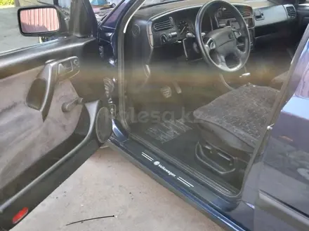 Volkswagen Vento 1993 года за 1 500 000 тг. в Шымкент – фото 4