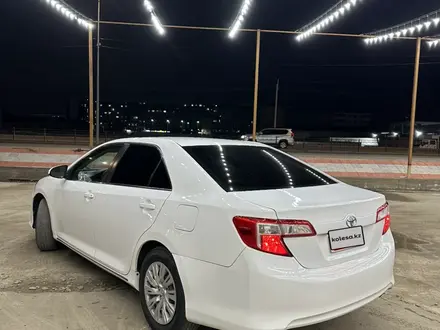 Toyota Camry 2014 года за 5 800 000 тг. в Атырау – фото 2