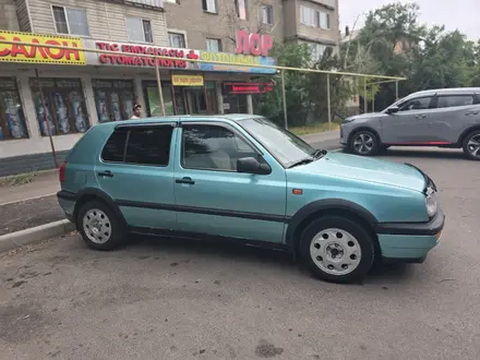 Volkswagen Golf 1992 года за 1 200 000 тг. в Есик – фото 2