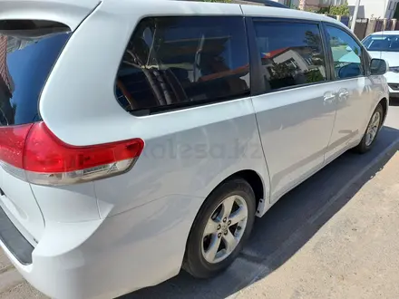 Toyota Sienna 2010 года за 12 000 000 тг. в Жанаозен – фото 2