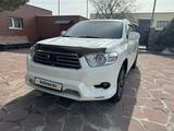 Toyota Highlander 2008 года за 10 900 000 тг. в Астана