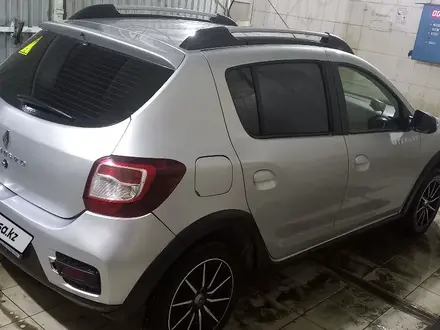 Renault Sandero Stepway 2015 года за 4 400 000 тг. в Актобе – фото 4