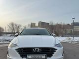 Hyundai Sonata 2022 годаfor10 900 000 тг. в Астана