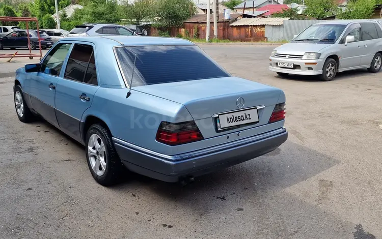 Mercedes-Benz E 200 1994 годаүшін1 900 000 тг. в Алматы