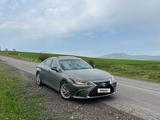 Lexus ES 300h 2020 года за 25 000 000 тг. в Шымкент – фото 2