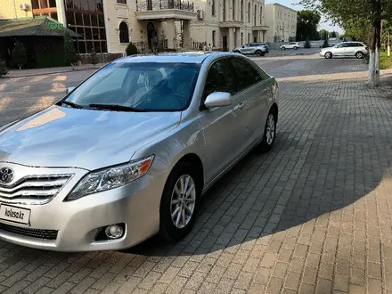 Toyota Camry 2011 года за 5 400 000 тг. в Уральск – фото 3