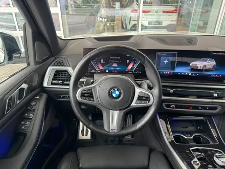 BMW X5 XDrive 40i 2023 года за 53 000 000 тг. в Алматы – фото 13