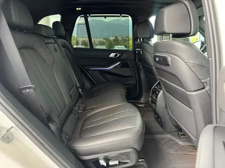 BMW X5 XDrive 40i 2023 года за 53 000 000 тг. в Алматы – фото 23