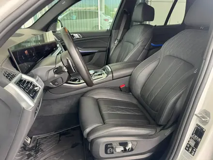 BMW X5 XDrive 40i 2023 года за 53 000 000 тг. в Алматы – фото 21