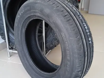 KUMHO 215/60 R16 Z 99W HS51 KOREA за 31 500 тг. в Алматы