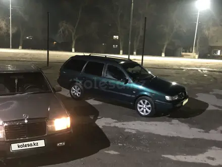 Volkswagen Passat 1996 года за 1 600 000 тг. в Алматы – фото 3