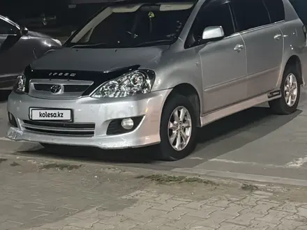 Toyota Ipsum 2003 года за 6 150 000 тг. в Атырау