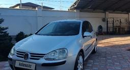 Volkswagen Golf 2005 годаүшін4 700 000 тг. в Шымкент