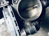 Дроссель мерседес 112 двигатель за 20 000 тг. в Караганда
