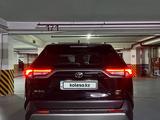 Toyota RAV4 2023 годаfor22 000 000 тг. в Алматы – фото 4