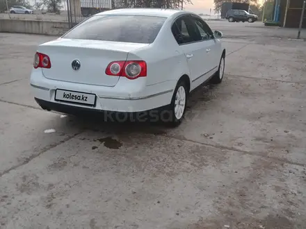Volkswagen Passat 2007 года за 1 950 000 тг. в Алматы – фото 4