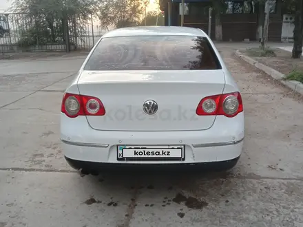 Volkswagen Passat 2007 года за 1 950 000 тг. в Алматы – фото 7