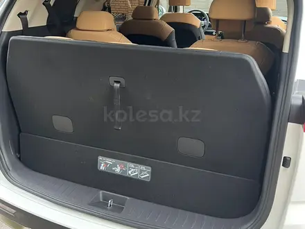 Kia Carnival 2022 года за 21 700 000 тг. в Уральск – фото 18