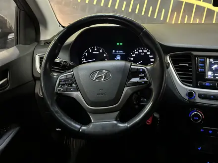 Hyundai Accent 2017 года за 6 450 000 тг. в Актобе – фото 7