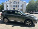 Mitsubishi Outlander 2015 года за 8 700 000 тг. в Астана – фото 2