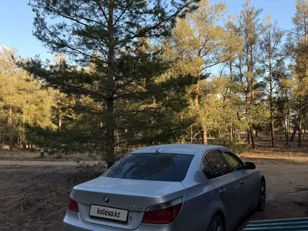 BMW 525 2006 года за 5 400 000 тг. в Актобе – фото 4
