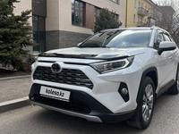 Toyota RAV4 2019 года за 16 735 700 тг. в Караганда