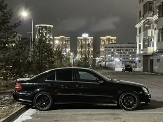 Mercedes-Benz E 280
