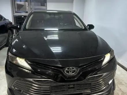 Toyota Camry 2020 года за 10 300 000 тг. в Алматы – фото 2