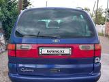 Ford Galaxy 1999 года за 2 200 000 тг. в Караганда – фото 2