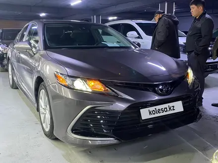 Toyota Camry 2021 года за 12 500 000 тг. в Астана – фото 8