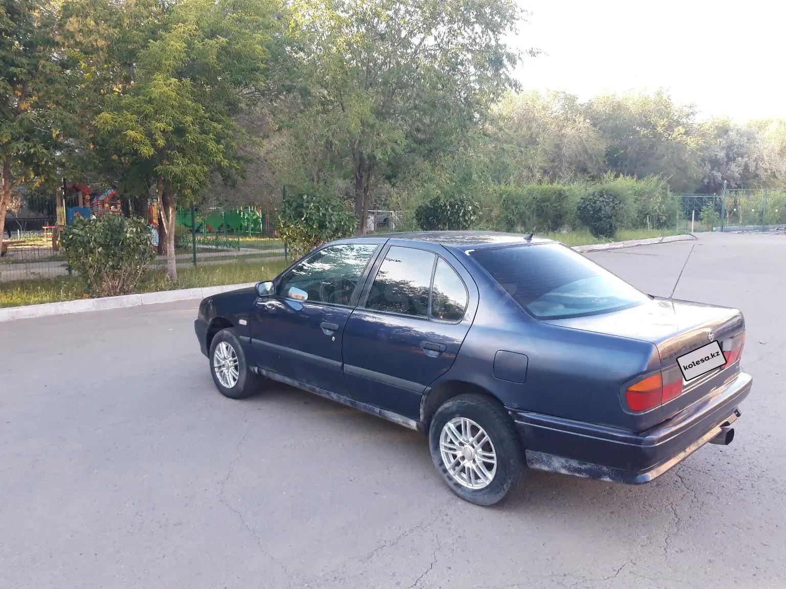 Nissan Primera, 1993