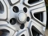 Оригинальные диски R22 на Range Rover L460, Range Rover Sport L461 за 955 000 тг. в Алматы – фото 2