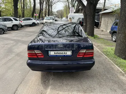 Mercedes-Benz E 280 1999 года за 4 300 000 тг. в Алматы – фото 13