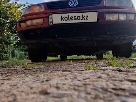 Volkswagen Passat 1994 года за 1 300 000 тг. в Шымкент – фото 2