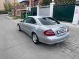 Mercedes-Benz CLK 320 2002 годаүшін2 900 000 тг. в Астана – фото 3