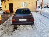 Mercedes-Benz E 200 1992 года за 1 000 000 тг. в Алматы – фото 5