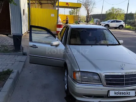 Mercedes-Benz C 280 1994 года за 2 250 000 тг. в Алматы – фото 2