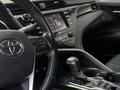Toyota Camry 2020 года за 12 500 000 тг. в Актобе – фото 7