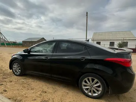 Hyundai Elantra 2013 года за 4 100 000 тг. в Уральск – фото 2